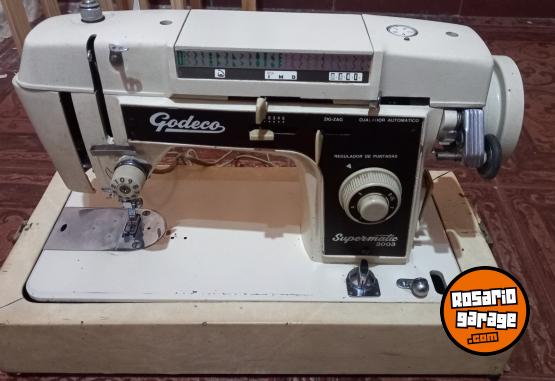 Otros - Maquina de coser - En Venta