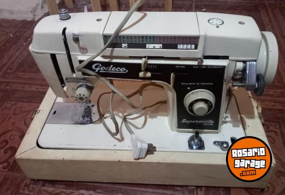 Otros - Maquina de coser - En Venta