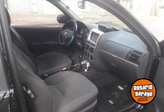 Camionetas - Fiat STRADA ADVENTURE 2011 GNC 253000Km - En Venta