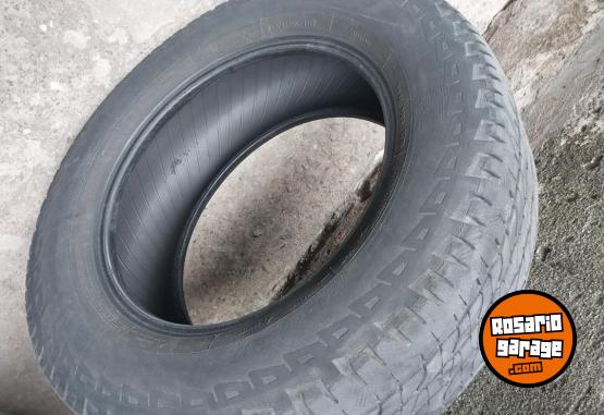 Accesorios para Autos - Vendo 4 cubiertas 245/65R17 111T usadas - En Venta