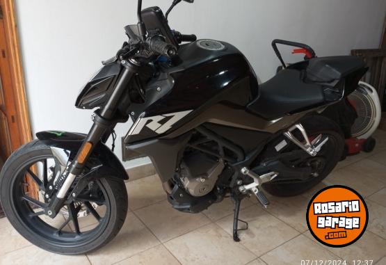 Motos - CF Cf300 RZ 2022 Nafta 7700Km - En Venta