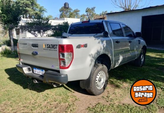 Camionetas - Ford Ranger 2.2 XL 4x4 DC 2022 Diesel 70500Km - En Venta