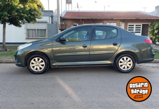 Autos - Peugeot 207 2009 Diesel 190000Km - En Venta