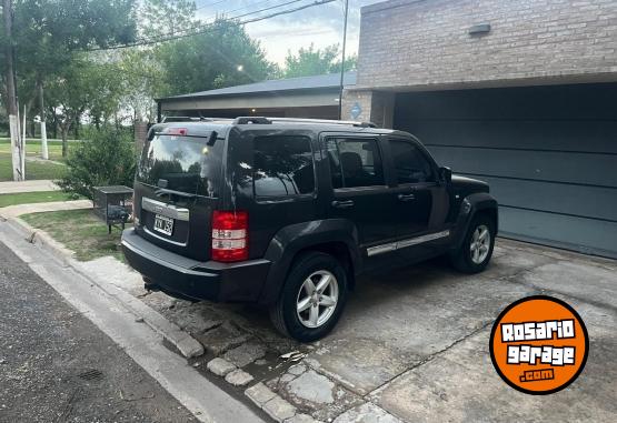 Camionetas - Jeep Cherokee Limited 3.7 2012 Nafta 150000Km - En Venta