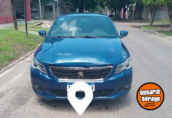 Autos - Peugeot 301 2017 Nafta 130000Km - En Venta