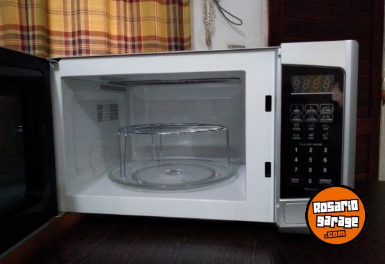 Hogar - Microondas BGH Quick Chef 23 Litros c/ Grill - En Venta