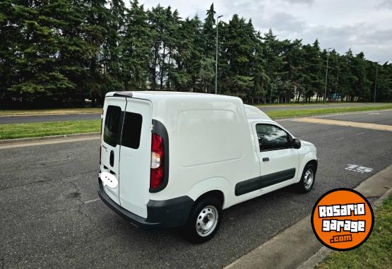 Utilitarios - Fiat Fiorino 2015 Nafta 96000Km - En Venta