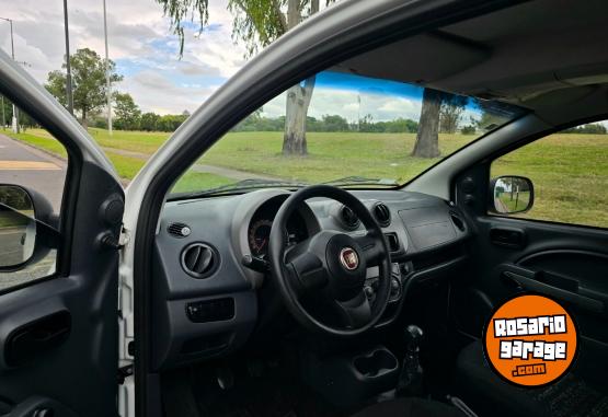 Utilitarios - Fiat Fiorino 2015 Nafta 96000Km - En Venta