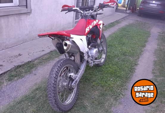 Motos - Jawa RVM 250 L 2021 Nafta 10000Km - En Venta