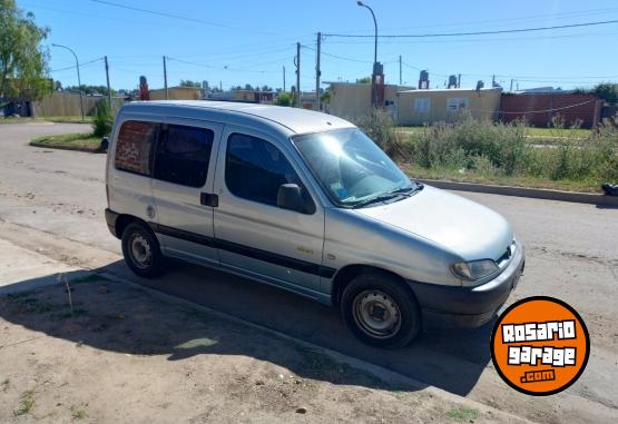 Utilitarios - Peugeot Partner 1.9 2004 Diesel 1111Km - En Venta