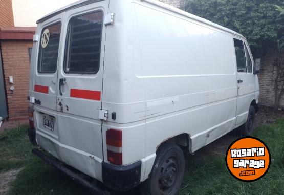 Utilitarios - Renault Trafic 1.4 1990 GNC 333333Km - En Venta