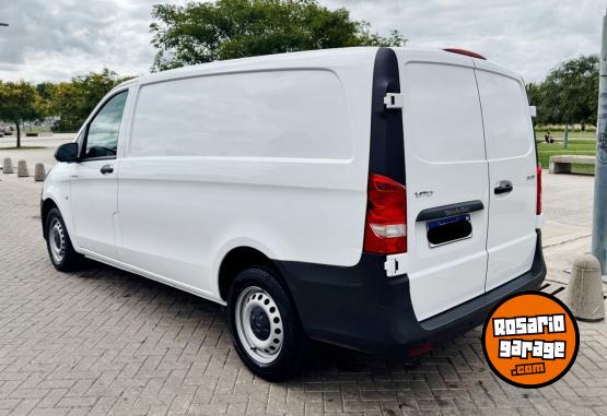 Utilitarios - Mercedes Benz VITO 1.6 V2 2017 Diesel  - En Venta