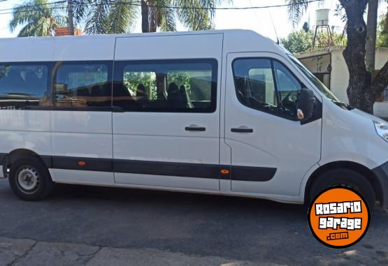 Utilitarios - Renault master 3  minibus 2014 Diesel 430000Km - En Venta