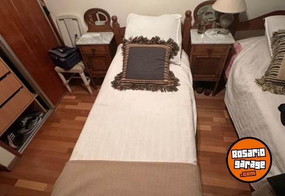 Hogar - Cama de algarroba con colchon de una plaza - En Venta