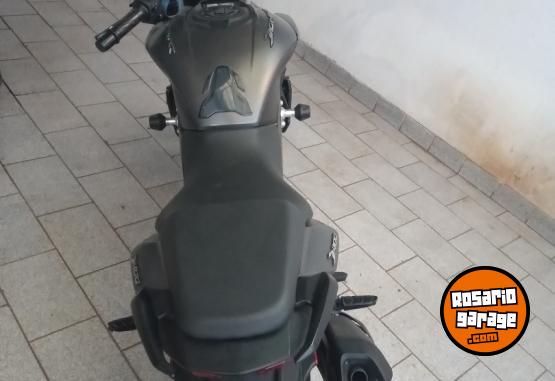 Motos - Bajaj Dominar 400 2022 Nafta 7300Km - En Venta