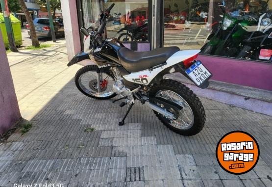 Motos - Keller 150 2024 Nafta 2000Km - En Venta