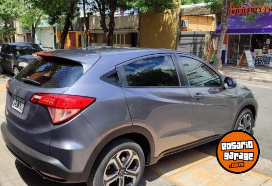 Autos - Honda HRV 2016 Nafta 127000Km - En Venta