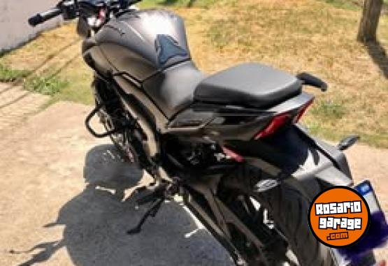 Motos - Bajaj Dominar UG 400 2021 Nafta 7000Km - En Venta