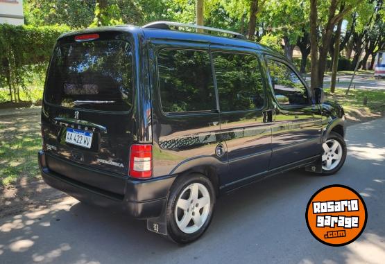 Utilitarios - Peugeot Partner no berlingo 2016 Diesel 139000Km - En Venta