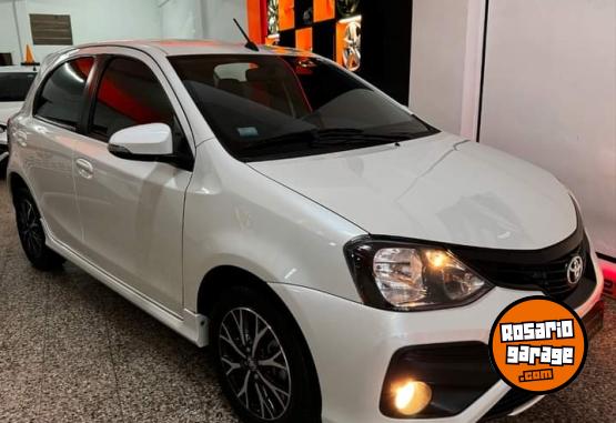 Autos - Toyota ETIOS XLS 2020 Nafta 60000Km - En Venta