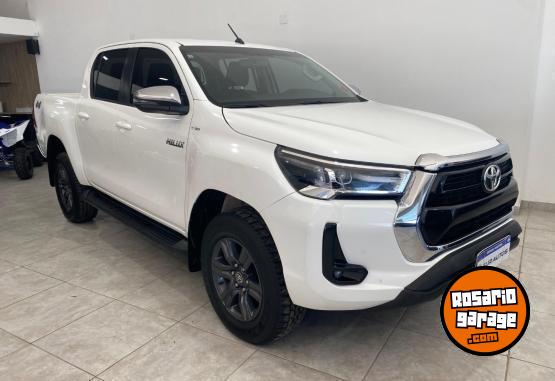 Camionetas - Toyota Hilux SRV 2021 Diesel 111800Km - En Venta