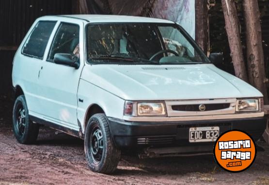 Autos - Fiat Uno cargo 2003 Nafta 255555Km - En Venta