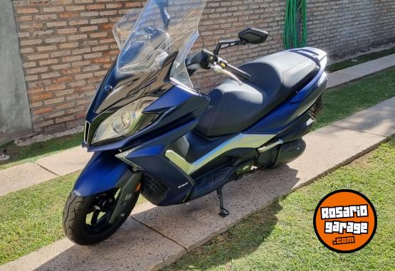 Motos - Kymco Downtown 350i 2023 Nafta 2900Km - En Venta