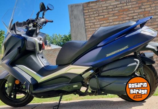 Motos - Kymco Downtown 350i 2023 Nafta 2900Km - En Venta