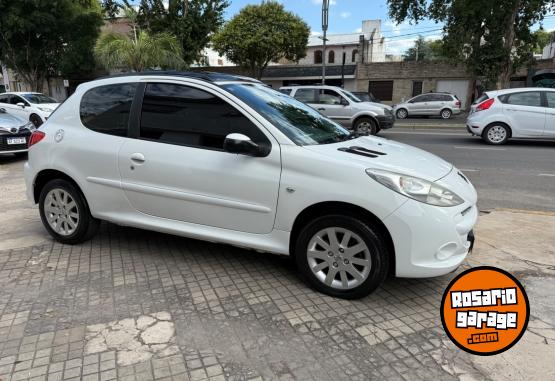 Autos - Peugeot 207 2012 Nafta 134000Km - En Venta