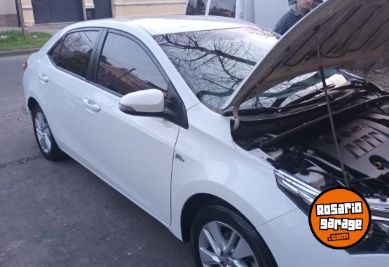 Autos - Toyota COROLLA XEI 2015 Nafta 400000Km - En Venta