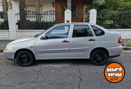 Autos - Volkswagen Polo Classic 2000 Nafta 197116Km - En Venta