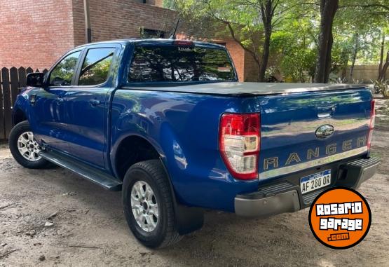 Camionetas - Ford Ranger XLS 3.2L 2022 Diesel 57000Km - En Venta