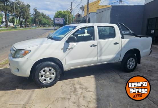 Camionetas - Toyota Hilux 2007 Diesel 220000Km - En Venta