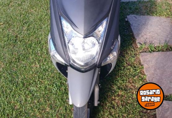 Motos - Zanella Styler 2019 Nafta 8500Km - En Venta