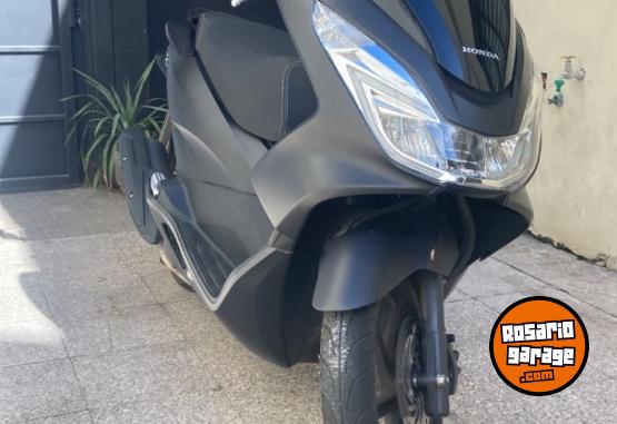 Motos - Honda PCX 2018 Nafta 13500Km - En Venta