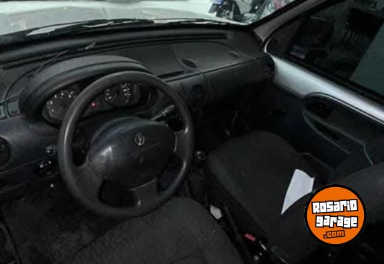 Utilitarios - Renault Kangoo 2015 Nafta 140000Km - En Venta