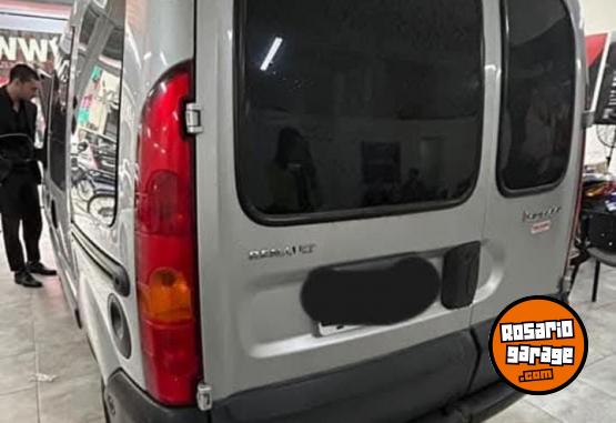 Utilitarios - Renault Kangoo 2015 Nafta 140000Km - En Venta