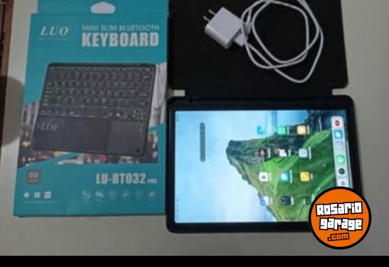 Informtica - Tablet Xiaomi redmi pad SE 11' 8/256 con funda+cargador+teclado con mouse tactil 4 meses de uso - En Venta