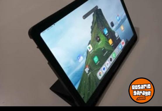 Informtica - Tablet Xiaomi redmi pad SE 11' 8/256 con funda+cargador+teclado con mouse tactil 4 meses de uso - En Venta