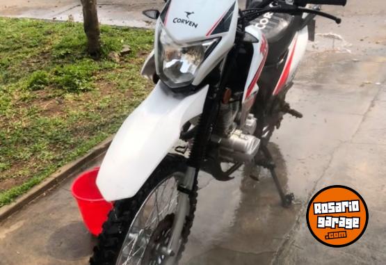 Motos - Corven Triax 150 R3 2022 Nafta 11000Km - En Venta