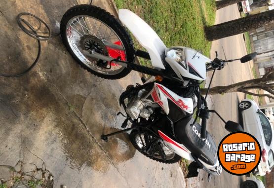 Motos - Corven Triax 150 R3 2022 Nafta 11000Km - En Venta