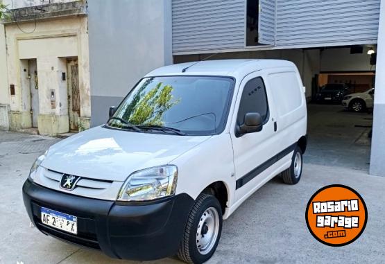 Utilitarios - Peugeot Partner 2022 Diesel 50000Km - En Venta