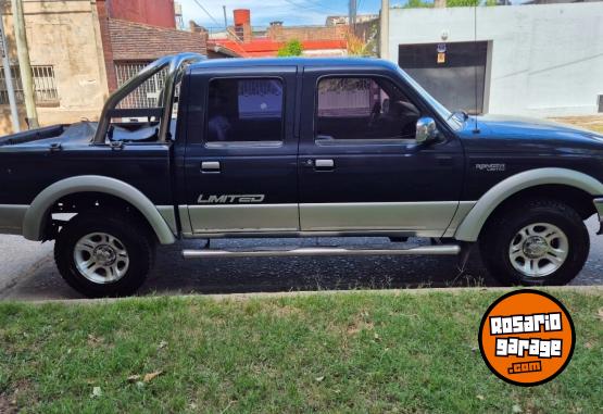 Camionetas - Ford Ranger 2da mano permuto 2004 Diesel  - En Venta