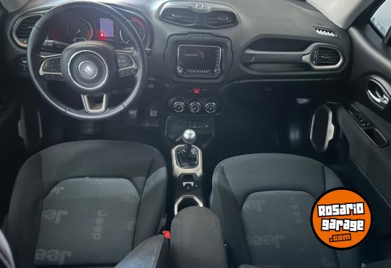 Camionetas - Jeep RENEGADE SPORT 2017 Nafta 113000Km - En Venta