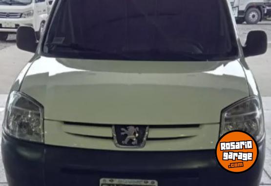 Utilitarios - Peugeot Partner 2015 hdi 2015 Diesel 180000Km - En Venta