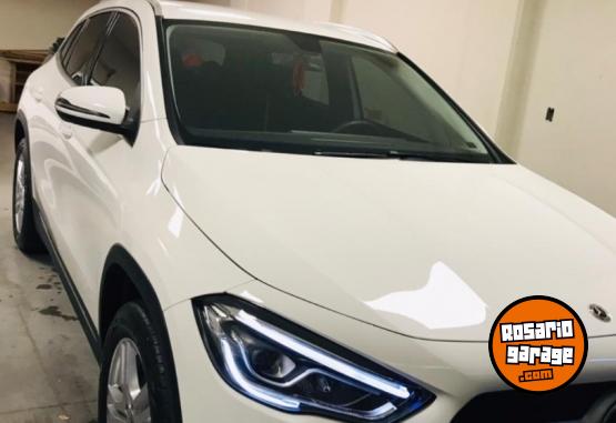 Autos - Mercedes Benz GLA 200 2021 Nafta 30000Km - En Venta