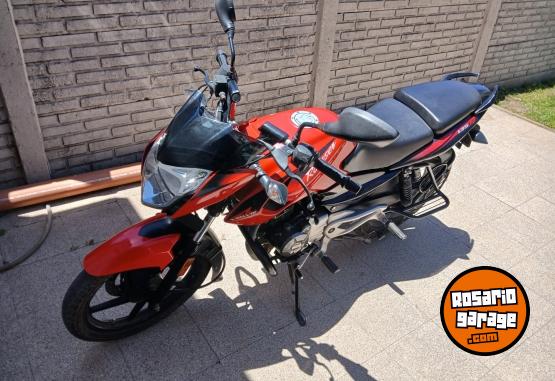 Motos - Bajaj Rouser 135 2016 Nafta 7500Km - En Venta