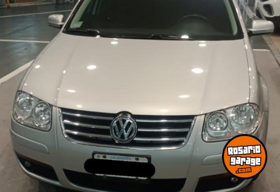 Autos - Volkswagen BORA 2.0 TRENDLINE 2012 Nafta 120000Km - En Venta