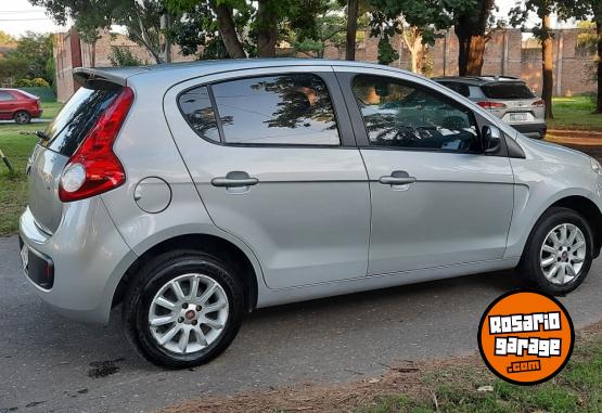 Autos - Fiat Palio Attractive 2016 Nafta 110000Km - En Venta