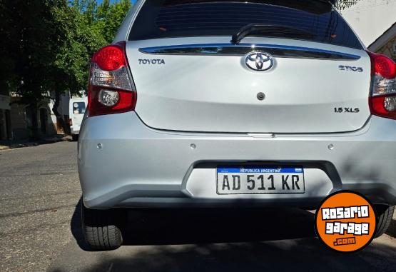 Autos - Toyota ETIOS XLS 2019 Nafta 55000Km - En Venta